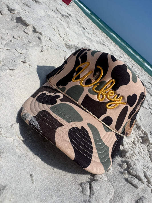 camo wifey